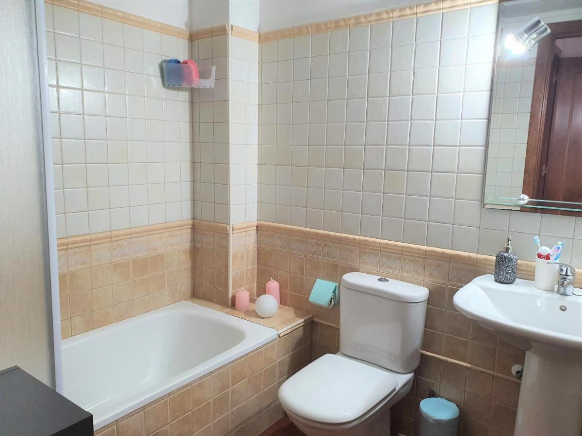 Espacioso apartamento con preciosos jardines y BBQ Isla Plana Exterior foto